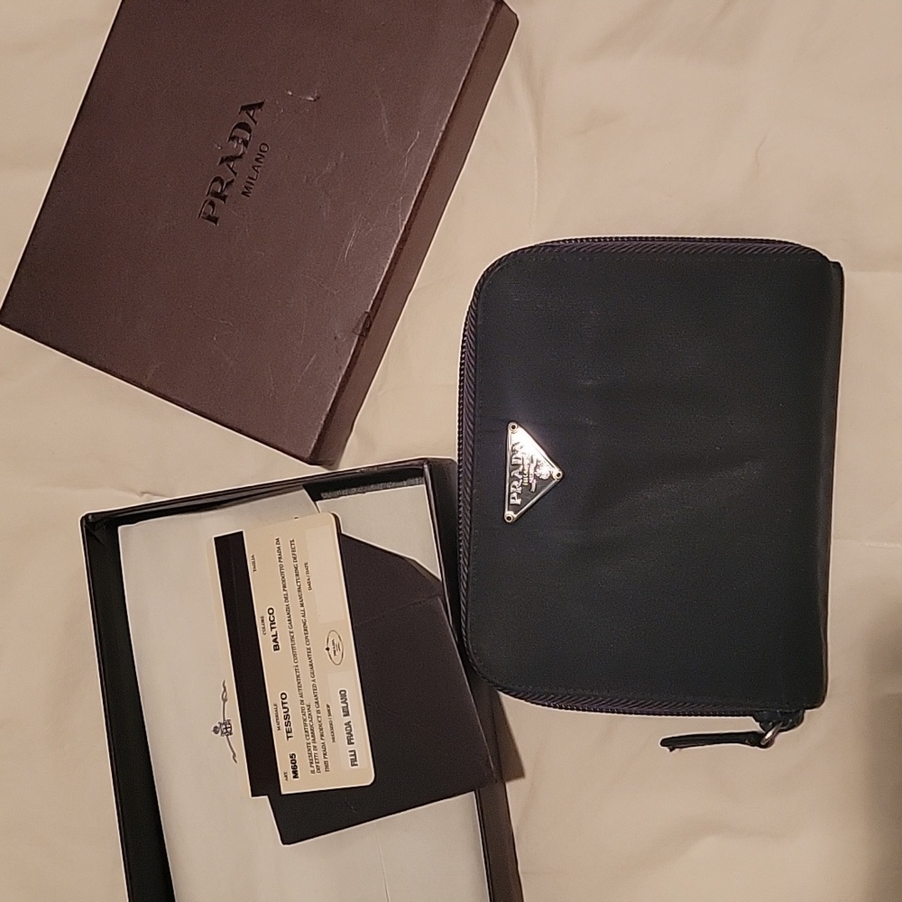 PRADA Tessuto Nylon Wallet Black